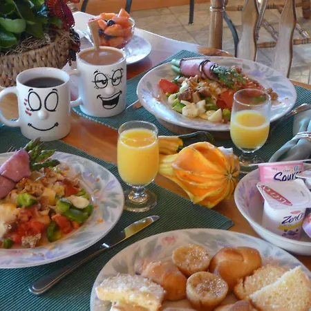 Sunny Rock Bed & Breakfast-3